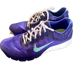 Nike Zoom Regrind Womens Size 7 Trail Running Hiking Shoes Purple 654439-500